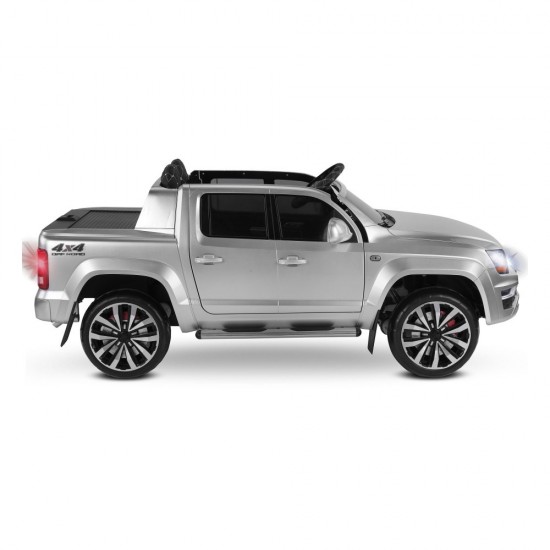 Quattro 4X4 Çift Kişilik 24 Volt Akülü Araba Metalik Boya Gri Quattro 4X4 Çift Kişilik 24 Volt Akülü Araba Metalik Boya Gri