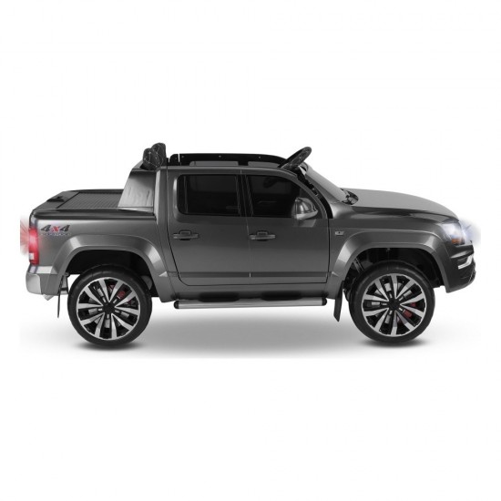 Quattro 4X4 Çift Kişilik 24 Volt Akülü Araba Metalik Boya Füme Quattro 4X4 Çift Kişilik 24 Volt Akülü Araba Metalik Boya Füme